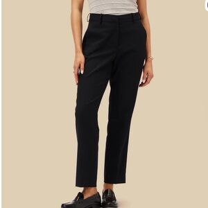 Amour Vert Black Cropped Women's Pants